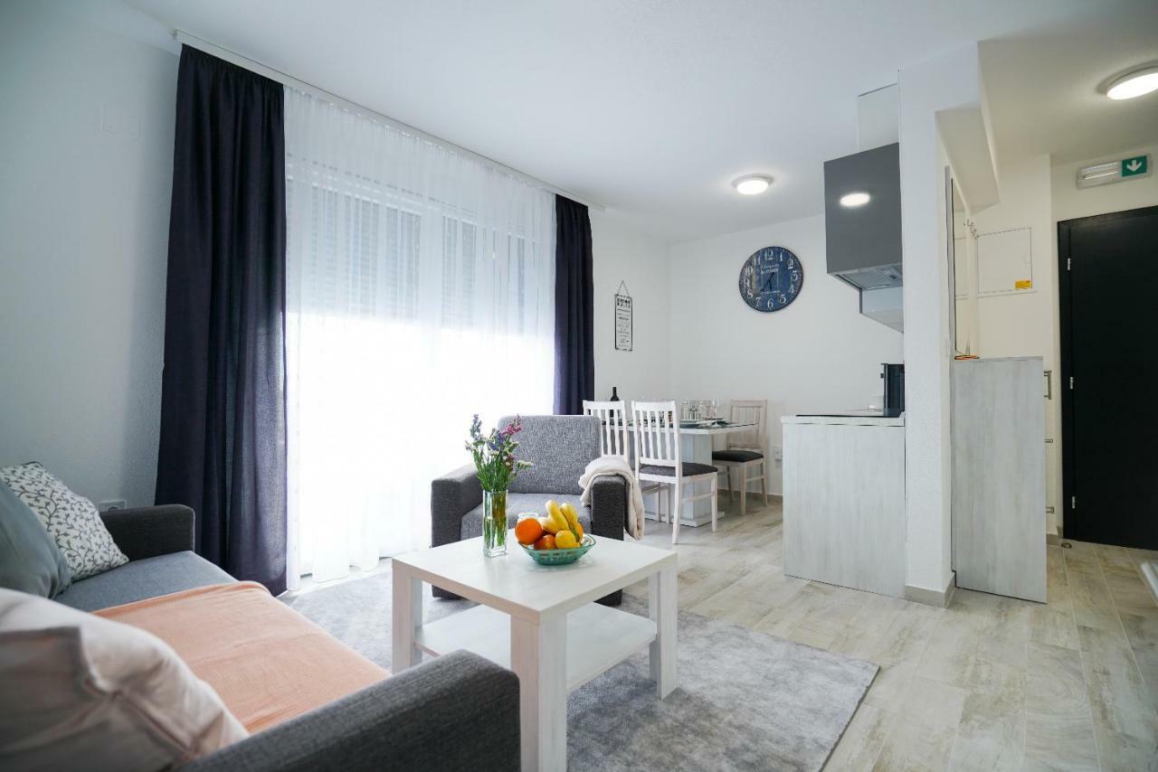 Sukošan Apartmani Zupan מראה חיצוני תמונה
